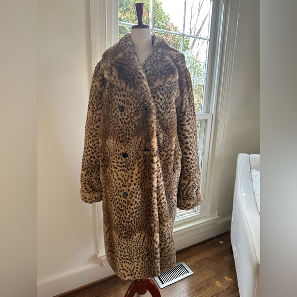 ✖️SOLD✖️ THE KOOPLES NWT Cheetah Animal Print Faux Fur Coat SOFTEST COAT EVER - Picture 9 of 16